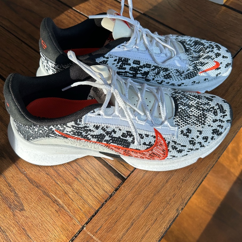 Women’s Nike Superrep size 9.5